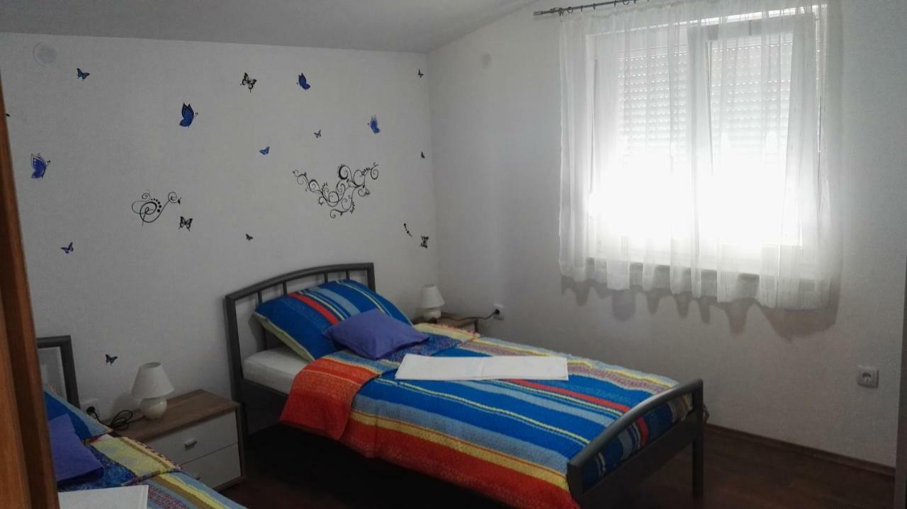 Tomek Apartment ヴィル エクステリア 写真