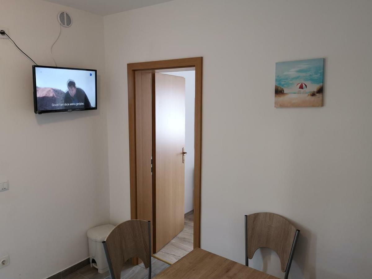 Tomek Apartment ヴィル エクステリア 写真