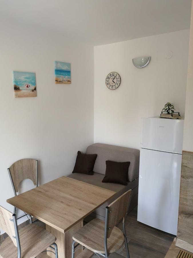 Tomek Apartment ヴィル エクステリア 写真