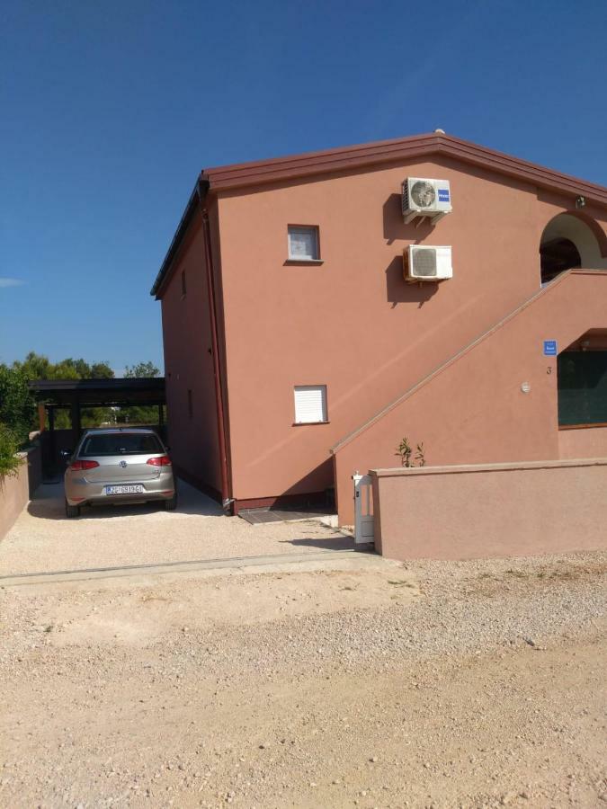Tomek Apartment ヴィル エクステリア 写真